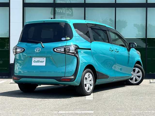 トヨタ シエンタ X 和歌山県 2018(平30)年 3.7万km ラディアントグリーンM 後期型/純正ナビ/バックカメラ/パワースライドドア/ステアリングスイッチ/オートハイビーム/レーンキープアシスト/コーナーセンサー/アイドリングストップ/電格ミラー/社外シートカバー/トヨタセーフティセンス