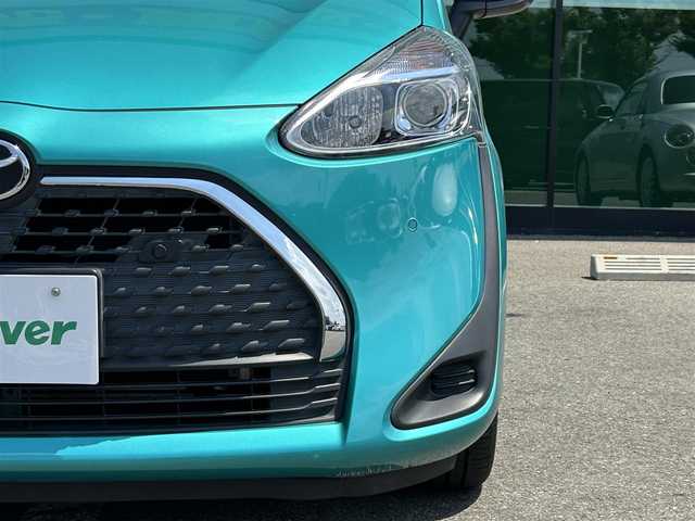 トヨタ シエンタ X 和歌山県 2018(平30)年 3.7万km ラディアントグリーンM 後期型/純正ナビ/バックカメラ/パワースライドドア/ステアリングスイッチ/オートハイビーム/レーンキープアシスト/コーナーセンサー/アイドリングストップ/電格ミラー/社外シートカバー/トヨタセーフティセンス