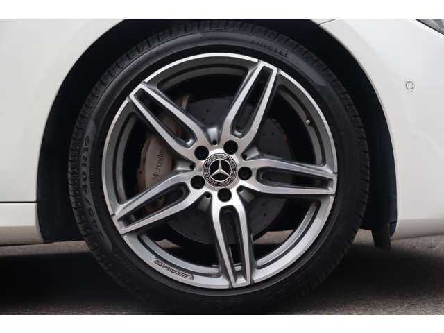 メルセデス・ベンツ Ｍ・ベンツ Ｅ２００ アバンギャルド AMGライン 大分県 2019(令1)年 1.9万km ポーラホワイト アダプティブクルーズコントロール/純正ナビ/ＡｐｐｌｅＣａｒＰｌａｙ/Ｂｌｕｅｔｏｏｔｈ/地デジ/ＵＳＢ/全方位カメラ/黒革シートＨ/Ｐシート/LEDヘッドライト/オートハイビーム/純正１９インチＡＷ/ＥＴＣ