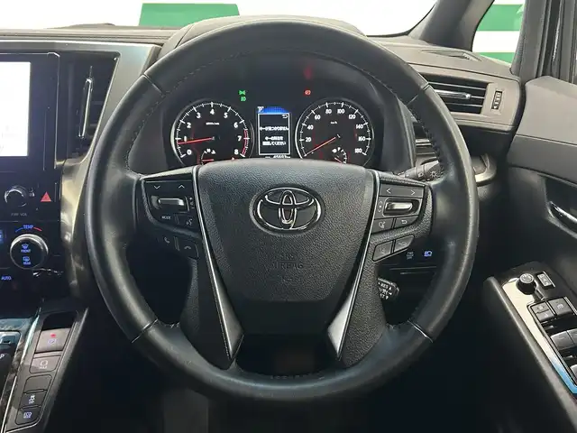 トヨタ ヴェルファイア ゴールデンアイズⅡ 鹿児島県 2021(令3)年 4.6万km ブラック 禁煙車　/純正ナビ(CD/DVD/フルセグTV)　/バックカメラ　/両側パワースライドドア　/純正フリップダウンモニター　/オートライト　/オートマチックハイビーム　/追従型クルーズコントロール　/前後コーナーセンサー　/ＬＥＤヘッドライト　/ＥＴＣ/純正フロアマット