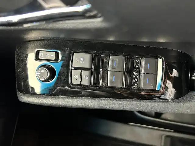 トヨタ ヴェルファイア ゴールデンアイズⅡ 鹿児島県 2021(令3)年 4.6万km ブラック 禁煙車　/純正ナビ(CD/DVD/フルセグTV)　/バックカメラ　/両側パワースライドドア　/純正フリップダウンモニター　/オートライト　/オートマチックハイビーム　/追従型クルーズコントロール　/前後コーナーセンサー　/ＬＥＤヘッドライト　/ＥＴＣ/純正フロアマット