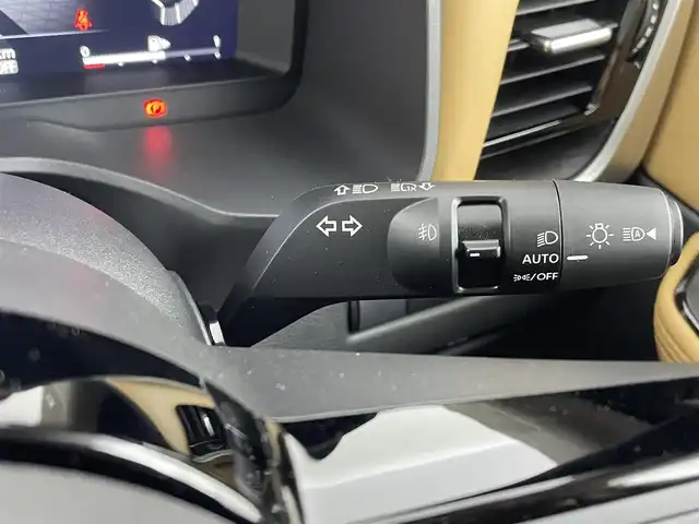 日産 エクストレイル G e－4ORCE 埼玉県 2024(令6)年 0.1万km ブリリアントホワイトパール ガラスルーフ　純正12.3型コネクトナビ　プロパイロット　全方位カメラ　デジタルインナーミラー　BSM　HUD　ワイヤレス充電　レザーシート　パワーシート　温シート　電動リアゲート　ハンドルヒーター