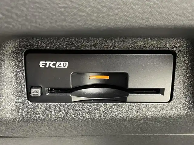 日産 エクストレイル G e－4ORCE 埼玉県 2024(令6)年 0.1万km ブリリアントホワイトパール ガラスルーフ　純正12.3型コネクトナビ　プロパイロット　全方位カメラ　デジタルインナーミラー　BSM　HUD　ワイヤレス充電　レザーシート　パワーシート　温シート　電動リアゲート　ハンドルヒーター