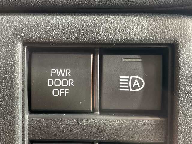 トヨタ アルファード Z 神奈川県 2025(令7)年 0.6万km プラチナホワイトパールマイカ ワンオーナー車/純正ナビ付ディスプレイオーディオ/Bluetooth・AM・FM・フルセグTV・HDMI・AppleCarPlay・AndroidAuto・Miracast/パノラミックビューモニター/モデリスタフルエアロ/両側パワースライドドア/トヨタセーフティセンス/クルーズコントロール/ブラインドスポットモニター/前側シートヒーター/前側パワーシート/運転席シートメモリー/ビルトインETC2.0/前後ドライブレコーダー/純正フロアマット/ステアリングスイッチ/パワーバックドア/デジタルインナーミラー/電動パーキングブレーキ/ブレーキオートホールド/プッシュスタート/スマートキー/スペアキー1本/取扱説明書/保証書/AC100V/置くだけ充電/パワーオットマン/キャプテンシート/LED3眼ヘッドライト/オートマチックアダプティブハイビーム/純正18インチアルミホイール/電動格納ミラー/プリクラッシュセーフティシステム/レーントレーシングアシスト/プロアクティブドライビングアシスト/ドライバー異常時対応システム