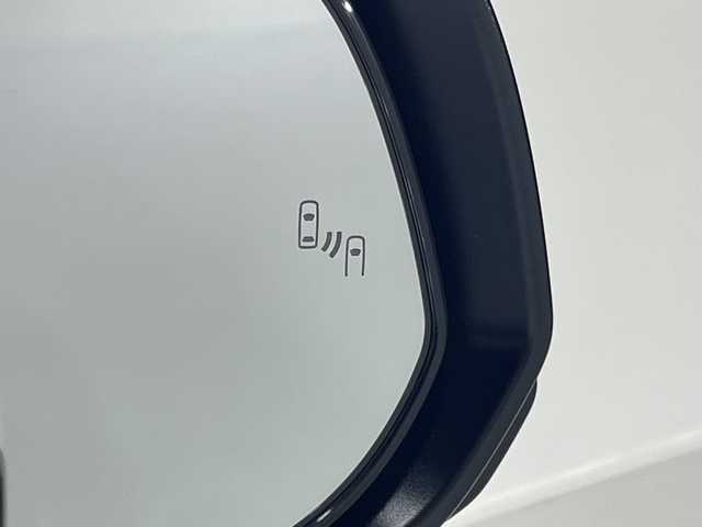 トヨタ アルファード Z 神奈川県 2025(令7)年 0.6万km プラチナホワイトパールマイカ ワンオーナー車/純正ナビ付ディスプレイオーディオ/Bluetooth・AM・FM・フルセグTV・HDMI・AppleCarPlay・AndroidAuto・Miracast/パノラミックビューモニター/モデリスタフルエアロ/両側パワースライドドア/トヨタセーフティセンス/クルーズコントロール/ブラインドスポットモニター/前側シートヒーター/前側パワーシート/運転席シートメモリー/ビルトインETC2.0/前後ドライブレコーダー/純正フロアマット/ステアリングスイッチ/パワーバックドア/デジタルインナーミラー/電動パーキングブレーキ/ブレーキオートホールド/プッシュスタート/スマートキー/スペアキー1本/取扱説明書/保証書/AC100V/置くだけ充電/パワーオットマン/キャプテンシート/LED3眼ヘッドライト/オートマチックアダプティブハイビーム/純正18インチアルミホイール/電動格納ミラー/プリクラッシュセーフティシステム/レーントレーシングアシスト/プロアクティブドライビングアシスト/ドライバー異常時対応システム