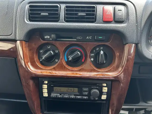 ホンダ バモス ホビオ M 和歌山県 2005(平17)年 10.4万km プレミアムホワイトパール 社外レザー調シートカバー/社外LEDヘッドライト/純正CD/キーレス