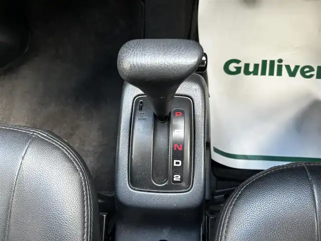 ホンダ バモス ホビオ M 和歌山県 2005(平17)年 10.4万km プレミアムホワイトパール 社外レザー調シートカバー/社外LEDヘッドライト/純正CD/キーレス