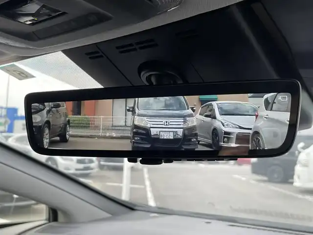 トヨタ プリウス Z 長崎県 2023(令5)年 1.3万km グレー ワンオーナー/純正12.3型ナビ/（フルセグ・BT・USB・HDMI・Miracast）/パノラミックビューモニター/AC100V/アドバンスドパーク/運転席パワーシート/前席シートヒーター/前席シートベンチレーション/運転席シートメモリー/デジタルインナーミラー/トヨタセーフティーセンス/ブラインドスポットモニター/レーンキープアシスト/レーダークルーズコントロール/ETC2.0/パワーバックドア/ドライブレコーダー/オートハイビーム/オートライト/置くだけ充電/ステアリングヒーター
