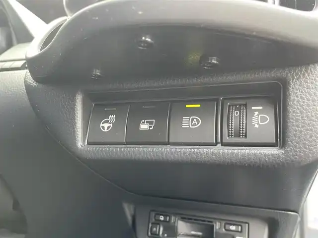 トヨタ プリウス Z 長崎県 2023(令5)年 1.3万km グレー ワンオーナー/純正12.3型ナビ/（フルセグ・BT・USB・HDMI・Miracast）/パノラミックビューモニター/AC100V/アドバンスドパーク/運転席パワーシート/前席シートヒーター/前席シートベンチレーション/運転席シートメモリー/デジタルインナーミラー/トヨタセーフティーセンス/ブラインドスポットモニター/レーンキープアシスト/レーダークルーズコントロール/ETC2.0/パワーバックドア/ドライブレコーダー/オートハイビーム/オートライト/置くだけ充電/ステアリングヒーター