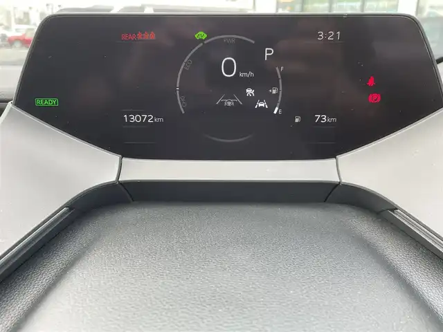 トヨタ プリウス Z 長崎県 2023(令5)年 1.3万km グレー ワンオーナー/純正12.3型ナビ/（フルセグ・BT・USB・HDMI・Miracast）/パノラミックビューモニター/AC100V/アドバンスドパーク/運転席パワーシート/前席シートヒーター/前席シートベンチレーション/運転席シートメモリー/デジタルインナーミラー/トヨタセーフティーセンス/ブラインドスポットモニター/レーンキープアシスト/レーダークルーズコントロール/ETC2.0/パワーバックドア/ドライブレコーダー/オートハイビーム/オートライト/置くだけ充電/ステアリングヒーター