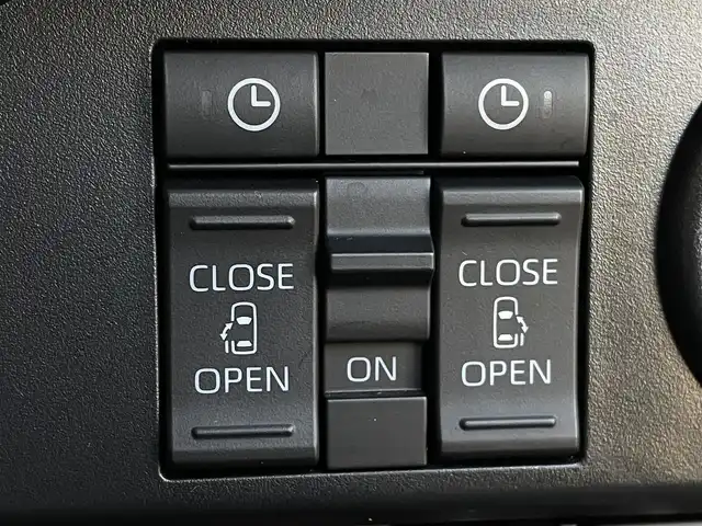 トヨタ ルーミー カスタムG 福岡県 2023(令5)年 1万km パールホワイトⅢ 純正7型SDナビ(フルセグTV/CD/TV/BT)/トヨタセーフティ/全方位/コーナーセンサー/両側パワスラ/ドラレコ/クルコン/ETC/シートヒーター/USB/純正アルミホイール/純正LED/純正フロアマット/スマートキー/プッシュスタート/スペアキー