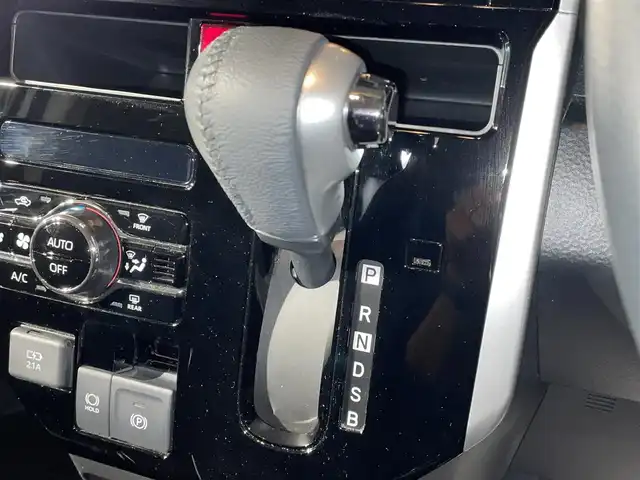 トヨタ ルーミー カスタムG 福岡県 2023(令5)年 1万km パールホワイトⅢ 純正7型SDナビ(フルセグTV/CD/TV/BT)/トヨタセーフティ/全方位/コーナーセンサー/両側パワスラ/ドラレコ/クルコン/ETC/シートヒーター/USB/純正アルミホイール/純正LED/純正フロアマット/スマートキー/プッシュスタート/スペアキー