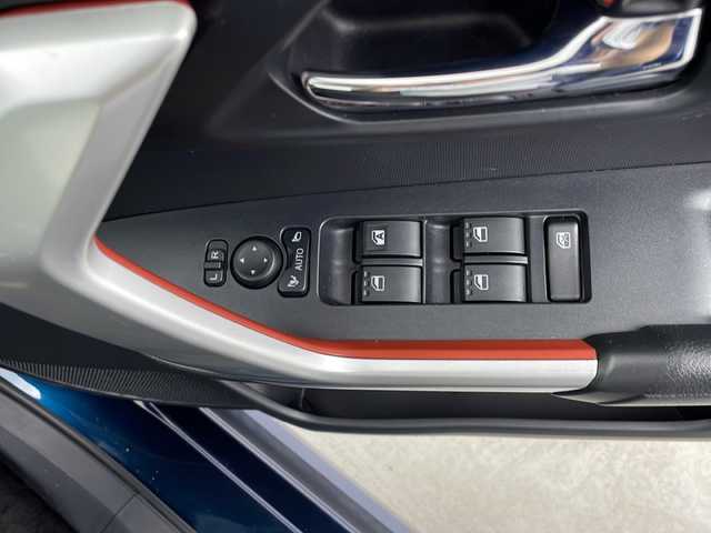 トヨタ ライズ G 鹿児島県 2020(令2)年 6.8万km レーザーブルークリスタルシャイン 純正ディスプレイオーディオ/Bluetooth/フルセグテレビ/USB/CarPlay/バックカメラ/ドライブレコーダー/レザーシートカバー/ハイビームアシスト/アイドリングストップ/ETC/コーナーセンサー/純正フロアマット