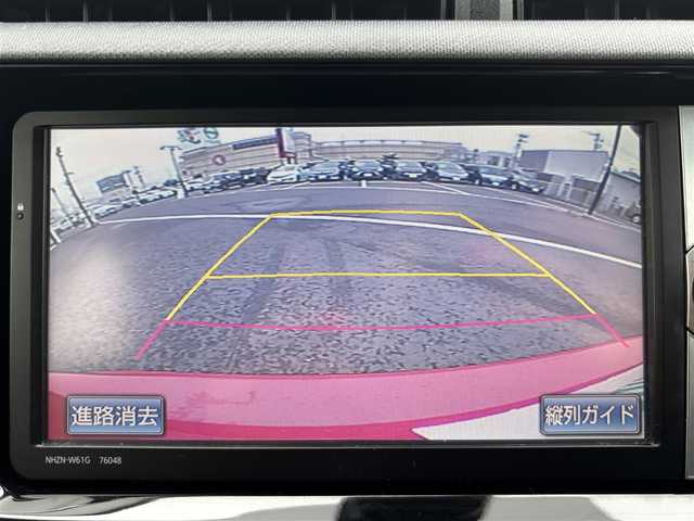 トヨタ アクア X－URBAN ソリッド 宮城県 2015(平27)年 6.7万km スーパーレッドⅤ 登録時走行距離66215km/純正HDDナビ【フルセグ/BT/CD/DVD/AM/FM】/ETC/バックカメラ/純正フロアマット/レーンキープ/横滑り防止/オートライト/ドアバイザー