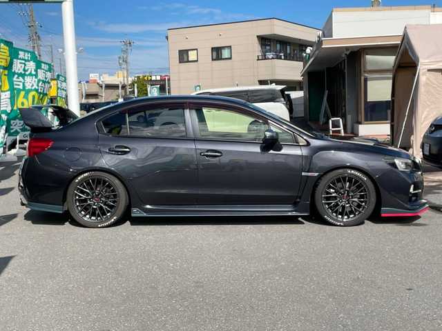スバル ＷＲＸ ＳＴＩ STI 長野県 2016(平28)年 4万km ダークグレーメタリック 社外ナビ/6速MT/バックカメラ/プッシュスタート/ETC/オートライト/オートマチックハイビーム/ダウンヒルアシストコントロール/LEDヘッドライト/純正フロアマット/ドアバイザー/ローダウン/STIフルエアロパーツ/アンチグレアドアミラー/社外エアークリーナーHKS/社外タワーバーHKS/社外マフラーHKS/ドアモール、トランクスポイラー色あせ有