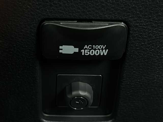 トヨタ アクア Z 佐賀県 2024(令6)年 0.7万km プラチナホワイトパールマイカ ワンオーナー/純正10.5インチディスプレイオーディオ/パノラマミックビューモニター/プリクラッシュセーフティ/レーンディパーチャーアラート/オートハイビーム/アダプティブクルーズコントロール/クリアランスソナー/ブラインドスポットモニター/リアクロストラフィックアラート/ビルトインETC/ステアリングリモコン/プッシュスタート/スマートキー/LEDヘッドライト/フォグライト/純正アルミホイール