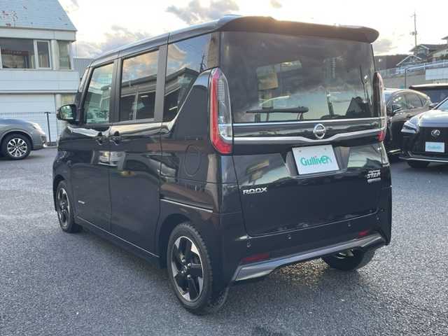 日産 ルークス HWS X プロパイロットED 茨城県 2022(令4)年 3.7万km ブラック 社外ナビ　/-フルセグTV/BT/AM/FM/衝突軽減システム　/全方位カメラ　/両側パワースライドドア　/レーダークルーズコントロール　/ＥＴＣ　/ＬＥＤライト　/コーナーセンサー前後　/プッシュスタート　/オートライト　/電動格納ミラー　/純正アルミホイール