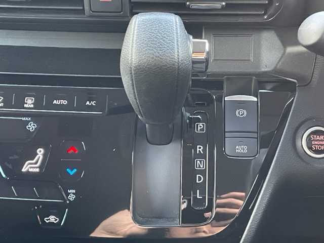 日産 ルークス HWS X プロパイロットED 茨城県 2022(令4)年 3.7万km ブラック 社外ナビ　/-フルセグTV/BT/AM/FM/衝突軽減システム　/全方位カメラ　/両側パワースライドドア　/レーダークルーズコントロール　/ＥＴＣ　/ＬＥＤライト　/コーナーセンサー前後　/プッシュスタート　/オートライト　/電動格納ミラー　/純正アルミホイール