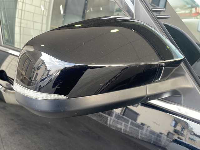 トヨタ ヴォクシー ハイブリッド S－Z 京都府 2023(令5)年 5万km アティチュードブラックマイカ 純正10インチナビ/純正14インチフリップダウンモニター/バックカメラ/レーダークルーズコントロール/レーンキープアシスト/衝突軽減システム/コーナーセンサー前後/ドライブレコーダー前後/ブレーキホールド/PCS・PDA・RSA・PKSB/前席シートヒーター/両側パワースライドドア/3眼LEDヘッドライト/nanoex/クリアランスソナー/ユニバーサルステップ/ETC2.0/純正17インチAW/保証書・取扱説明書