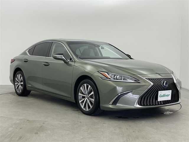 レクサス ＥＳ 300h 富山県 2020(令2)年 2万km サンライトグリーンマイカメタリック サンルーフ/ワンオーナー/純正ナビ(AM/FM/CD/DVD/BT)/フルセグTV/バックカメラ/レーダークルーズコントロール/レーンキープアシスト/衝突軽減ブレーキ/ブラインドスポットモニター/盗難防止装置/前後ドライブレコーダー/前後コーナーセンサー/前席エアシート/前席シートヒーター/ハンドルヒーター/オートブレーキホールド/電子パーキングブレーキ/ビルトインETC/パドルシフト/純正フロアマット/純正AW/オートマチックハイビーム/オートライト/カードキー/エンジンスターター/スマートキー/スペアキー1本/プッシュスタート/取扱説明書/保証書