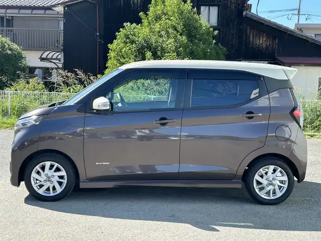 日産 デイズ ハイウェイスターX 福岡県 2020(令2)年 3.7万km フローズンバニラパール/アッシュブラウンM SOSコール/LEDヘッドライト/オートライト/前方ドライブレコーダー/純正HDDナビ/フルセグTV/全方位カメラ/Bluetoothオーディオ/純正アルミホイール/純正フロアマット