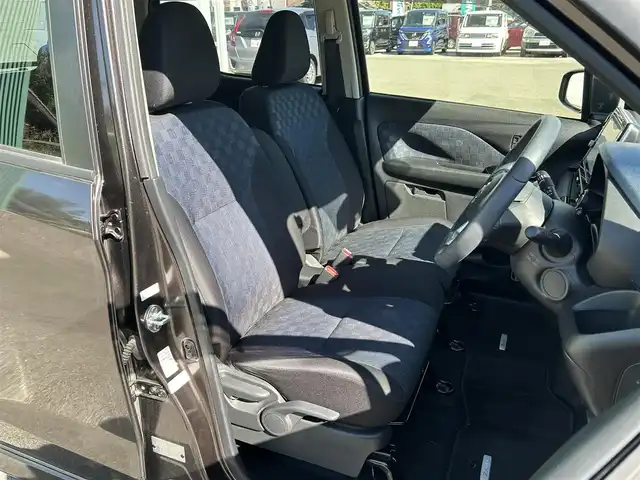 日産 デイズ ハイウェイスターX 福岡県 2020(令2)年 3.7万km フローズンバニラパール/アッシュブラウンM SOSコール/LEDヘッドライト/オートライト/前方ドライブレコーダー/純正HDDナビ/フルセグTV/全方位カメラ/Bluetoothオーディオ/純正アルミホイール/純正フロアマット