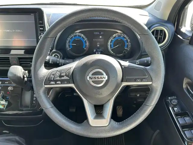日産 デイズ ハイウェイスターX 福岡県 2020(令2)年 3.7万km フローズンバニラパール/アッシュブラウンM SOSコール/LEDヘッドライト/オートライト/前方ドライブレコーダー/純正HDDナビ/フルセグTV/全方位カメラ/Bluetoothオーディオ/純正アルミホイール/純正フロアマット