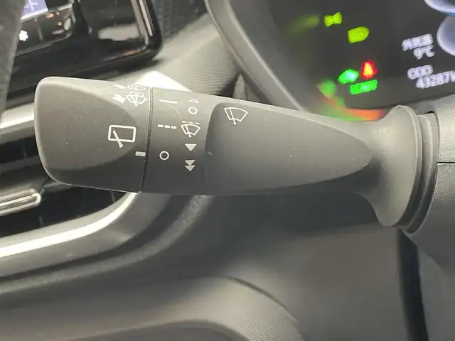 ダイハツ ロッキー プレミアム G HEV 滋賀県 2022(令4)年 4.3万km ブラックマイカメタリック/シャイニングホワイトパール 純正９インチナビ/(CD/DVD/SD/HDMI/フルセグTV)/バックカメラ/ハーフレザーシート/シートヒーター/ETC/ドライブレコーダー(SD無)/純正フロアマット/オートライト/LEDヘッドライト