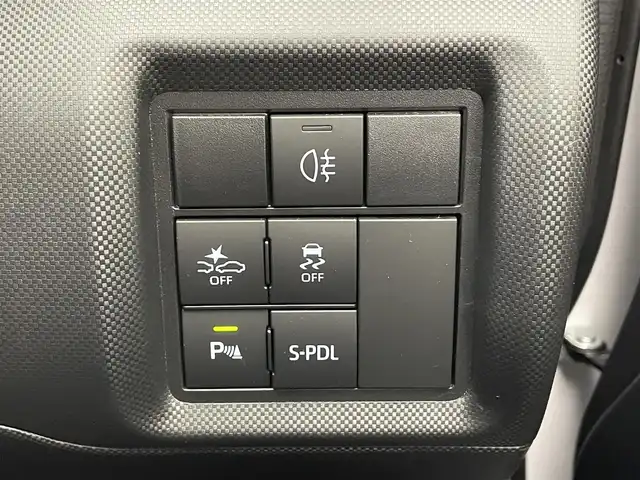 ダイハツ ロッキー プレミアム G HEV 滋賀県 2022(令4)年 4.3万km ブラックマイカメタリック/シャイニングホワイトパール 純正９インチナビ/(CD/DVD/SD/HDMI/フルセグTV)/バックカメラ/ハーフレザーシート/シートヒーター/ETC/ドライブレコーダー(SD無)/純正フロアマット/オートライト/LEDヘッドライト