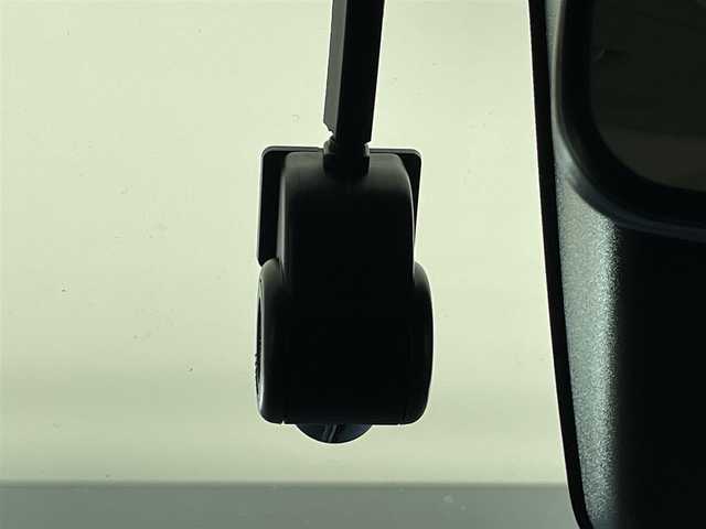 ダイハツ ロッキー プレミアム G HEV 滋賀県 2022(令4)年 4.3万km ブラックマイカメタリック/シャイニングホワイトパール 純正９インチナビ/(CD/DVD/SD/HDMI/フルセグTV)/バックカメラ/ハーフレザーシート/シートヒーター/ETC/ドライブレコーダー(SD無)/純正フロアマット/オートライト/LEDヘッドライト