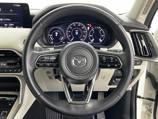 マツダ ＣＸ－６０ ＰＨＥＶ エクスクルーシブモダン 道央・札幌 2023(令5)年 1.2万km ロジウムホワイトプレミアムメタリック ・4WD/・PHEV/・寒冷地仕様/・純正SDナビ&フルセグTV&DVD&BT&AppleCarPlay&AndroidAuto/・スマートブレーキサポート/・レーンキープアシスト/・誤発進抑制制御機能/・標識認識システム/・ブラインドスポットモニター/・パーキングセンサー/・クルーズコントロール/・全方位カメラ/・ヘッドアップディスプレイ/・アルパインフリップダウンモニター/・BOSEサウンドシステム/・純正ドライブレコーダー/・パワーバックドア/・レザーシート/・パワーシート/・エアシート/・シートヒーター/・ミラーヒーター/・ハンドルヒーター/・革巻きステアリング/・パドルシフト/・ステアリングスイッチ/・オートワイパー/・フロントワイパーデアイサー/・置くだけ充電/・AC100V/・ビルトインETC/・オートマチックハイビーム/・オートライト/・LEDヘッドライト/・Mi DRIVE/・ダウンヒルアシストコントロール/・横滑り防止/・プッシュスタート/・スマートキー