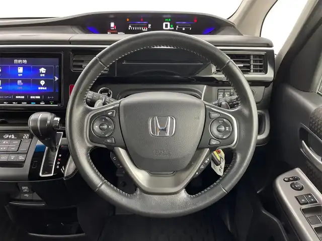 ホンダ ステップワゴン スパーダ ホンダセンシング 新潟県 2020(令2)年 4.9万km プラチナホワイトパール ホンダセンシング/　・衝突被害軽減ブレーキ/　・レーンキープアシスト/　・アダプティブクルーズコントロール/わくわくゲート/フリップダウンモニター/純正ナビ/　（フルセグTV/BT/CD/DVD/USB/AM/FM）/バックカメラ/両側パワースライドドア/LEDオートライト/純正16インチアルミホイール/ステアリングスイッチ/アイドリングストップ/USBポート/スマートキー/ETC2.0