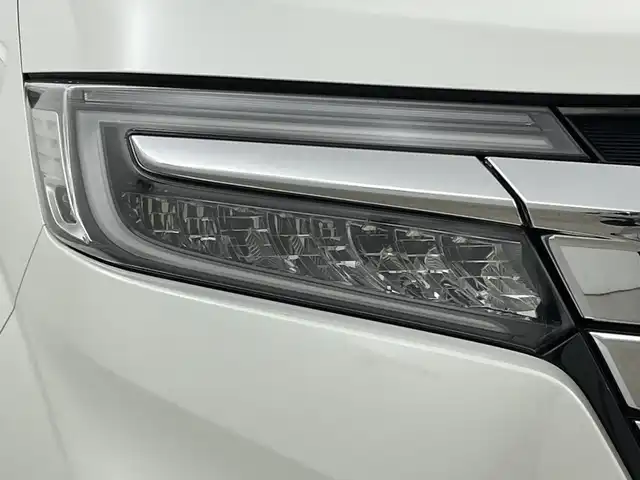 ホンダ ステップワゴン スパーダ ホンダセンシング 新潟県 2020(令2)年 4.9万km プラチナホワイトパール ホンダセンシング/　・衝突被害軽減ブレーキ/　・レーンキープアシスト/　・アダプティブクルーズコントロール/わくわくゲート/フリップダウンモニター/純正ナビ/　（フルセグTV/BT/CD/DVD/USB/AM/FM）/バックカメラ/両側パワースライドドア/LEDオートライト/純正16インチアルミホイール/ステアリングスイッチ/アイドリングストップ/USBポート/スマートキー/ETC2.0