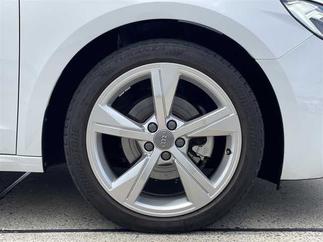 アウディ Ａ１ SB 35TFSI アドバンスド 東京都 2021(令3)年 3.1万km 白 純正メモリーナビ/バックモニター/フルセグTV/AppleCarplay/AndoroidAuto/デジタルメーター/アダクティブクルーズコントロール/Audiプレセンス/車線逸脱警報/アドバンスキー/プッシュスタート/ETC/純正LEDヘッドライト/カーテンエアバック/サイドエアバック