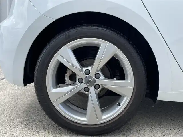 アウディ Ａ１ SB 35TFSI アドバンスド 東京都 2021(令3)年 3.1万km 白 純正メモリーナビ/バックモニター/フルセグTV/AppleCarplay/AndoroidAuto/デジタルメーター/アダクティブクルーズコントロール/Audiプレセンス/車線逸脱警報/アドバンスキー/プッシュスタート/ETC/純正LEDヘッドライト/カーテンエアバック/サイドエアバック