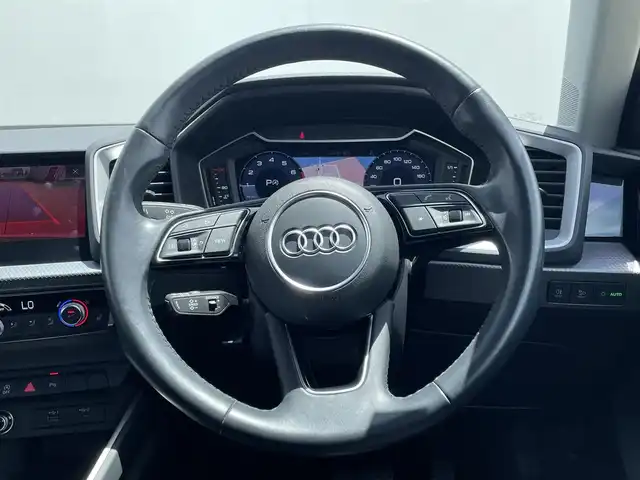 アウディ Ａ１ SB 35TFSI アドバンスド 東京都 2021(令3)年 3.1万km 白 純正メモリーナビ/バックモニター/フルセグTV/AppleCarplay/AndoroidAuto/デジタルメーター/アダクティブクルーズコントロール/Audiプレセンス/車線逸脱警報/アドバンスキー/プッシュスタート/ETC/純正LEDヘッドライト/カーテンエアバック/サイドエアバック