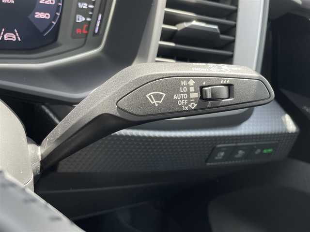 アウディ Ａ１ SB 35TFSI アドバンスド 東京都 2021(令3)年 3.1万km 白 純正メモリーナビ/バックモニター/フルセグTV/AppleCarplay/AndoroidAuto/デジタルメーター/アダクティブクルーズコントロール/Audiプレセンス/車線逸脱警報/アドバンスキー/プッシュスタート/ETC/純正LEDヘッドライト/カーテンエアバック/サイドエアバック