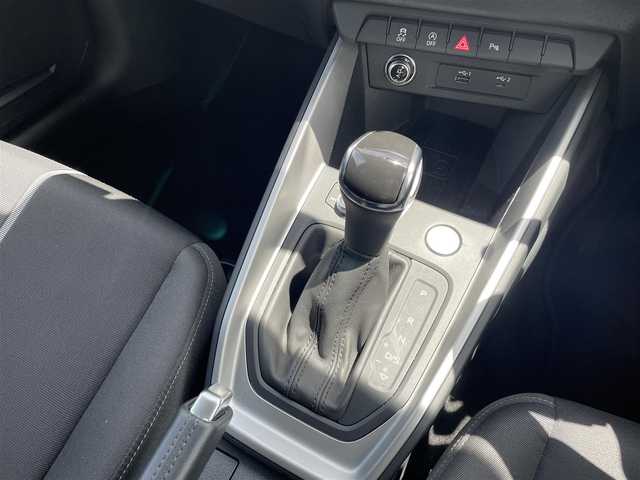 アウディ Ａ１ SB 35TFSI アドバンスド 東京都 2021(令3)年 3.1万km 白 純正メモリーナビ/バックモニター/フルセグTV/AppleCarplay/AndoroidAuto/デジタルメーター/アダクティブクルーズコントロール/Audiプレセンス/車線逸脱警報/アドバンスキー/プッシュスタート/ETC/純正LEDヘッドライト/カーテンエアバック/サイドエアバック