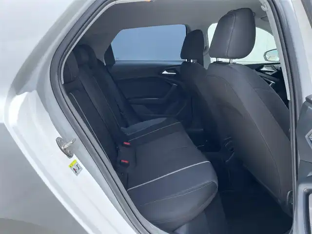 アウディ Ａ１ SB 35TFSI アドバンスド 東京都 2021(令3)年 3.1万km 白 純正メモリーナビ/バックモニター/フルセグTV/AppleCarplay/AndoroidAuto/デジタルメーター/アダクティブクルーズコントロール/Audiプレセンス/車線逸脱警報/アドバンスキー/プッシュスタート/ETC/純正LEDヘッドライト/カーテンエアバック/サイドエアバック