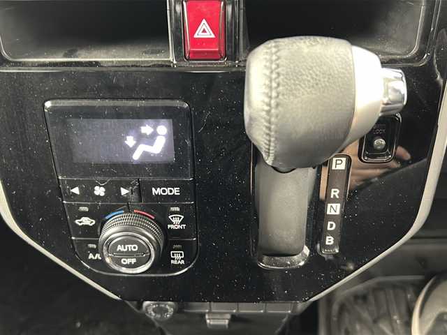 トヨタ ルーミー カスタムG－T 愛知県 2018(平30)年 1.7万km ブラックマイカメタリック/レーザーブルークリスタルシャイン 2トーン 純正7インチSDナビゲーション/（CD/ワンセグTV/Bluetooth)/バックカメラ/スマートアシスト/両側パワースライドドア/クルーズコントロール/アイドリングストップ/横滑り防止装置/純正15インチアルミホイール/LEDヘッドライト/オートライト/フォグライト/コーナーセンサー(前後)/ステアリングリモコン/ウィンカーミラー/電動格納ミラー/フロアマット/スマートキー/エンジンプッシュスタート