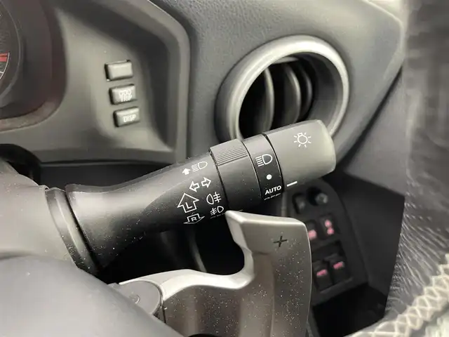 トヨタ ８６ GT リミテッド 群馬県 2015(平27)年 1.2万km オレンジメタリック 純正SDナビ 　＜NSCP-W64＞/（CD/ラジオ/Bluetooth/ワンセグTV）/バックカメラ/ETC/純正リアスポイラー/クルーズコントロール/D/N席シートヒーター/ハーフレザーシート/走行制御モードスイッチ（スポーツ/スノー）/VSC（ビークルスタビリティコントロール）/パドルシフト/革巻きステアリング/デュアルエアコン/ドアバイザー