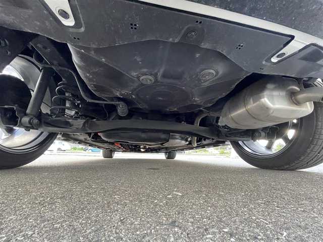 トヨタ アクア GRスポーツ 岩手県 2023(令5)年 0.6万km プラチナホワイトパールマイカ 純正ディスプレイオーディオAM/FM/CD/DVD/Bluetooth/フルセグTV/純正オーディオ/バックカメラ/ETC/レーダークルーズコントロール/衝突被害軽減ブレーキ/レーンキープアシスト/横滑り防止装置/シートヒーター/オートライト/LEDヘッドライト/フォグランプ/スマートキー/プッシュスタート/電動格納ミラー/純正17インチAW/純正フロアマット/保証書/取扱説明書