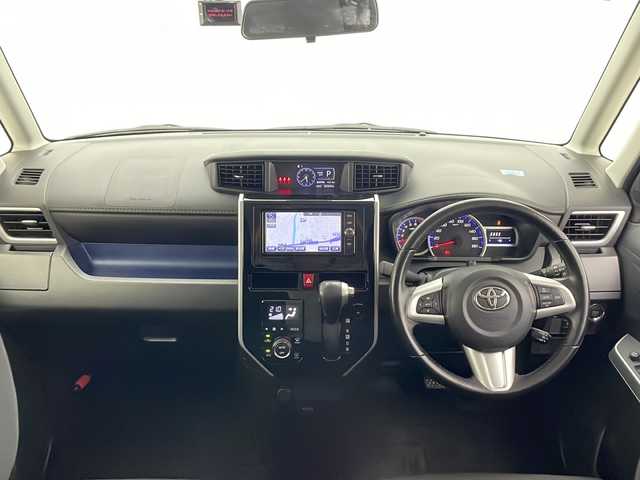 トヨタ ルーミー カスタムG－T 千葉県 2017(平29)年 5.7万km レーザーブルークリスタルシャイン クルーズコントロール/レーンキープアシスト/衝突軽減システム/純正SDナビ（NSZT-W66T）/　Bluetooth/CD/DVD/フルセグTV/バックカメラ/ビルトインETC/社外ドライブレコーダー前後/両側パワースライドドア/LEDヘッドライト/オートライト/純正15インチアルミホイール