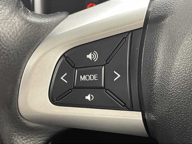 トヨタ ルーミー カスタムG－T 千葉県 2017(平29)年 5.7万km レーザーブルークリスタルシャイン クルーズコントロール/レーンキープアシスト/衝突軽減システム/純正SDナビ（NSZT-W66T）/　Bluetooth/CD/DVD/フルセグTV/バックカメラ/ビルトインETC/社外ドライブレコーダー前後/両側パワースライドドア/LEDヘッドライト/オートライト/純正15インチアルミホイール