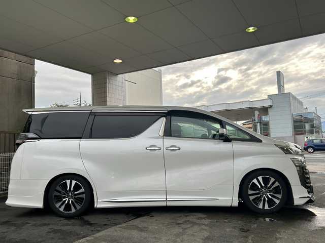トヨタ ヴェルファイア Z Gエディション 京都府 2019(平31)年 7.2万km ホワイトパールクリスタルシャイン ALPINEナビ/Bluetooth/フルセグTV/モデリスタフルエアロ/12.8インチALPINEフリップダウンモニター/両側パワースライドドア/三眼LEDヘッドライト/デジタルインナーミラー/BSM/バックカメラ/メモリーパワーシート/レーダークルーズコントロール/シートヒーター/エアシート/純正18インチAW/ワンオーナー/ビルトインETC/ステアリングヒーター/ステアリングスイッチ/電動パーキングブレーキ/ウインカーミラー/プッシュスタート/純正ドアバイザー