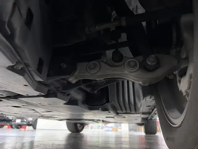 マツダ ＣＸ－６０ XD HV エクスクルーシブスポーツ 三重県 2022(令4)年 2.8万km ロジウムホワイトプレミアムメタリック ディーゼルターボ・マイルドハイブリッド/4WD/MTモード付8AT/12.3型ナビ/（AM/FM/USB/HDMI/CarPlay/AndroidAuto/Bluetooth/TV）/360ビュー・モニター/ビルトインETC/i-ACTIVSENSE/・スマートブレーキサポート/・レーダークルーズコントロール/・クルージング&トラフィックサポート/・ドライバー異常時対応システム/・ドライバーモニタリング/・レーンキープアシストシステム/・ブラインドスポットモニタリング/・クロストラフィックアラート（前後）/・標識認識/・パーキングセンサー（前後）/など/装備/・ナッパレザーシート（ブラック）/・シートヒーター（D/N/2nd）/・シートベンチレーション（D/N）/・パワーシート（Dメモリー付10way/N10way）/・電動チルト&テレスコステアリング/・ステアリングヒーター/・ヘッドアップディスプレイ/・AC100Vコンセント&USB充電ジャック&ワイヤレス充電/・LEDヘッドライト/・ダウンヒルアシストコントロール/・ハンズフリーパワーリフトゲート/・左右独立オートエアコン/・パドルシフト/・純正20inAW/・保/取/ナビ取/・スマートキーx2/など