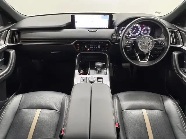 マツダ ＣＸ－６０ XD HV エクスクルーシブスポーツ 三重県 2022(令4)年 2.8万km ロジウムホワイトプレミアムメタリック ディーゼルターボ・マイルドハイブリッド/4WD/MTモード付8AT/12.3型ナビ/（AM/FM/USB/HDMI/CarPlay/AndroidAuto/Bluetooth/TV）/360ビュー・モニター/ビルトインETC/i-ACTIVSENSE/・スマートブレーキサポート/・レーダークルーズコントロール/・クルージング&トラフィックサポート/・ドライバー異常時対応システム/・ドライバーモニタリング/・レーンキープアシストシステム/・ブラインドスポットモニタリング/・クロストラフィックアラート（前後）/・標識認識/・パーキングセンサー（前後）/など/装備/・ナッパレザーシート（ブラック）/・シートヒーター（D/N/2nd）/・シートベンチレーション（D/N）/・パワーシート（Dメモリー付10way/N10way）/・電動チルト&テレスコステアリング/・ステアリングヒーター/・ヘッドアップディスプレイ/・AC100Vコンセント&USB充電ジャック&ワイヤレス充電/・LEDヘッドライト/・ダウンヒルアシストコントロール/・ハンズフリーパワーリフトゲート/・左右独立オートエアコン/・パドルシフト/・純正20inAW/・保/取/ナビ取/・スマートキーx2/など