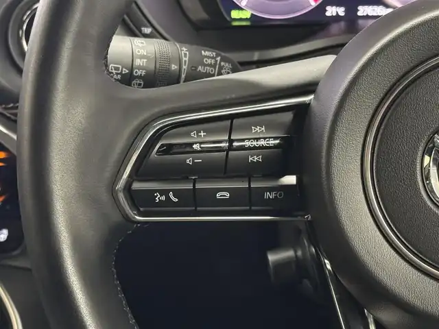 マツダ ＣＸ－６０ XD HV エクスクルーシブスポーツ 三重県 2022(令4)年 2.8万km ロジウムホワイトプレミアムメタリック ディーゼルターボ・マイルドハイブリッド/4WD/MTモード付8AT/12.3型ナビ/（AM/FM/USB/HDMI/CarPlay/AndroidAuto/Bluetooth/TV）/360ビュー・モニター/ビルトインETC/i-ACTIVSENSE/・スマートブレーキサポート/・レーダークルーズコントロール/・クルージング&トラフィックサポート/・ドライバー異常時対応システム/・ドライバーモニタリング/・レーンキープアシストシステム/・ブラインドスポットモニタリング/・クロストラフィックアラート（前後）/・標識認識/・パーキングセンサー（前後）/など/装備/・ナッパレザーシート（ブラック）/・シートヒーター（D/N/2nd）/・シートベンチレーション（D/N）/・パワーシート（Dメモリー付10way/N10way）/・電動チルト&テレスコステアリング/・ステアリングヒーター/・ヘッドアップディスプレイ/・AC100Vコンセント&USB充電ジャック&ワイヤレス充電/・LEDヘッドライト/・ダウンヒルアシストコントロール/・ハンズフリーパワーリフトゲート/・左右独立オートエアコン/・パドルシフト/・純正20inAW/・保/取/ナビ取/・スマートキーx2/など