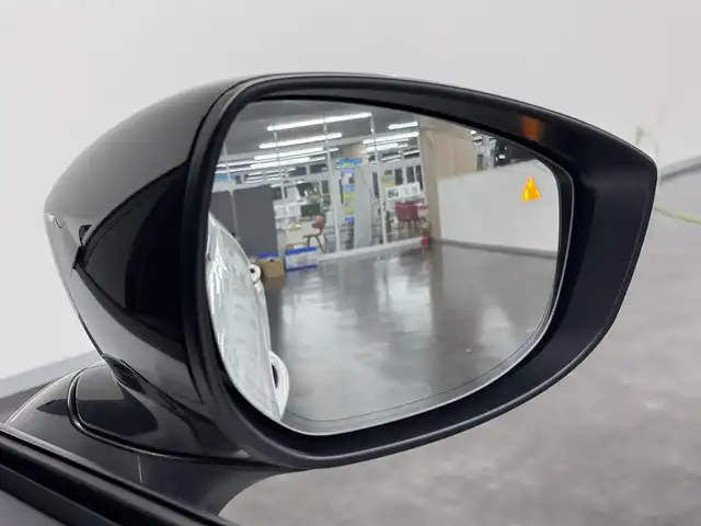 マツダ ＣＸ－６０ XD HV エクスクルーシブスポーツ 三重県 2022(令4)年 2.8万km ロジウムホワイトプレミアムメタリック ディーゼルターボ・マイルドハイブリッド/4WD/MTモード付8AT/12.3型ナビ/（AM/FM/USB/HDMI/CarPlay/AndroidAuto/Bluetooth/TV）/360ビュー・モニター/ビルトインETC/i-ACTIVSENSE/・スマートブレーキサポート/・レーダークルーズコントロール/・クルージング&トラフィックサポート/・ドライバー異常時対応システム/・ドライバーモニタリング/・レーンキープアシストシステム/・ブラインドスポットモニタリング/・クロストラフィックアラート（前後）/・標識認識/・パーキングセンサー（前後）/など/装備/・ナッパレザーシート（ブラック）/・シートヒーター（D/N/2nd）/・シートベンチレーション（D/N）/・パワーシート（Dメモリー付10way/N10way）/・電動チルト&テレスコステアリング/・ステアリングヒーター/・ヘッドアップディスプレイ/・AC100Vコンセント&USB充電ジャック&ワイヤレス充電/・LEDヘッドライト/・ダウンヒルアシストコントロール/・ハンズフリーパワーリフトゲート/・左右独立オートエアコン/・パドルシフト/・純正20inAW/・保/取/ナビ取/・スマートキーx2/など