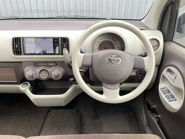 トヨタ パッソ プラスハナ Gパッケージ 千葉県 2014(平26)年 6.3万km ムースピンクP ワンオーナー/禁煙車/社外SDナビ/・フルセグTV・Bluetooth・CD・SD/バックカメラ/横滑り防止装置/ETC/ドライブレコーダー/アイドリングストップ/LEDヘッドライト/フォグランプ/ウィンカーミラー/電動格納ミラー/純正14インチAW/シートリフター/スマートキー/フロアマット/ドアバイザー/スペアキー/保証書